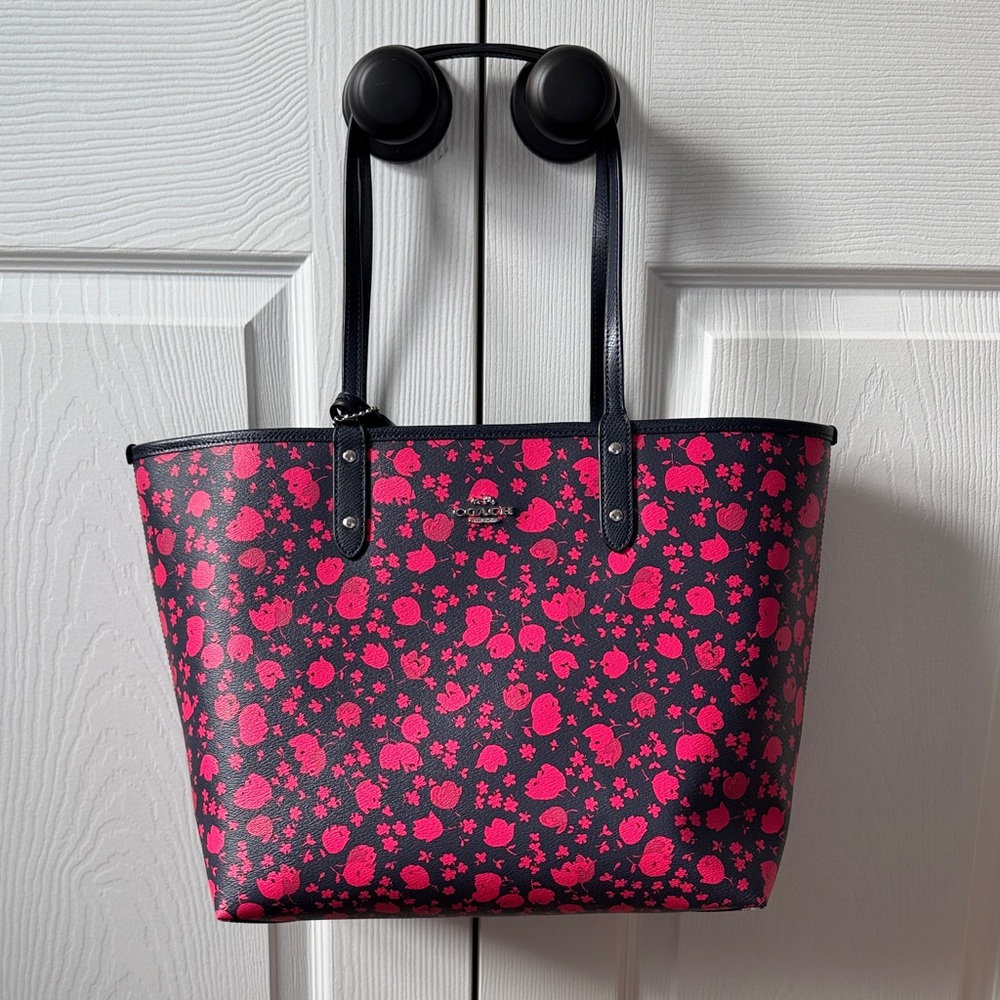 Coach Pink navy Floral Tote Bag coated canvas excellent condition reversiblea